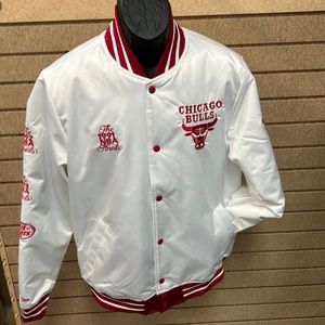 Chicago Bulls Starter Jacket champion edition Rare!!!